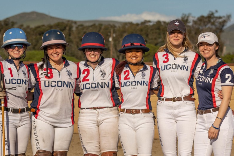 polo team horseback riding group photo